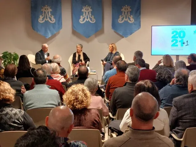Es presenta el llibre de les Decennals 2021+1