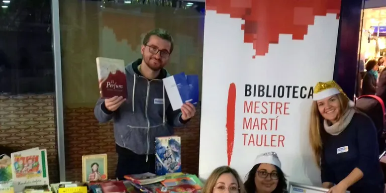 La Biblioteca recull 1.224 euros per a la Marató de TV3 2016