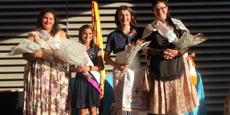 Xavier Tubert, Constanza i Brenda Bernardez i Carla Mena nous membres del Pubillatge de Pineda