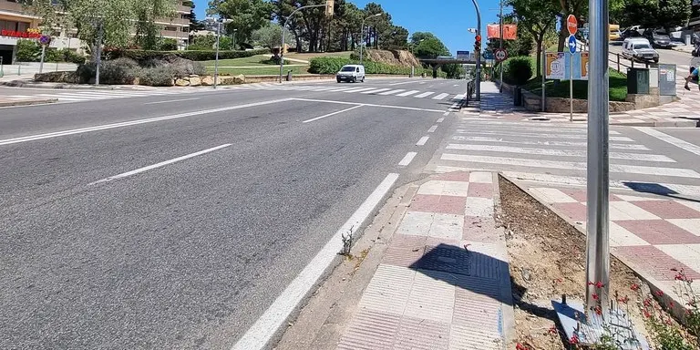 Lloret de Mar retira el polèmic radar de l'avinguda Vila de Blanes