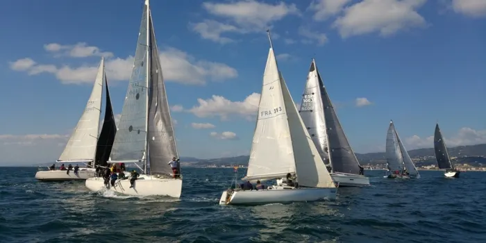 Continuen els bons resultats per les embarcacions arenyenques a l’Interclubs de vela