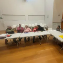 Reportatge al taller de mèmoria de Càritas - episode art