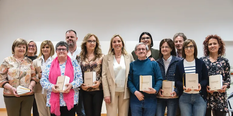 Valls reconeix els docents jubilats del curs 2022-2023