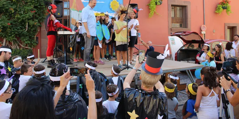 Tret de sortida de la Festa Major de la Seu amb el pregó infantil