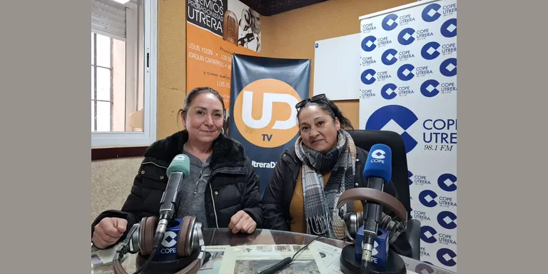 Carmen y Ángela, afectadas por las malas condiciones en las que se encuentra el camino de Parpagón