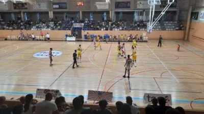 Besora dona el triomf sobre la botzina al derbi contra el CB Salou (60-63)