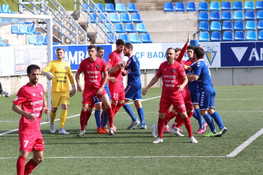 La Unió Esportiva Olot pateix la tercera derrota consecutiva.