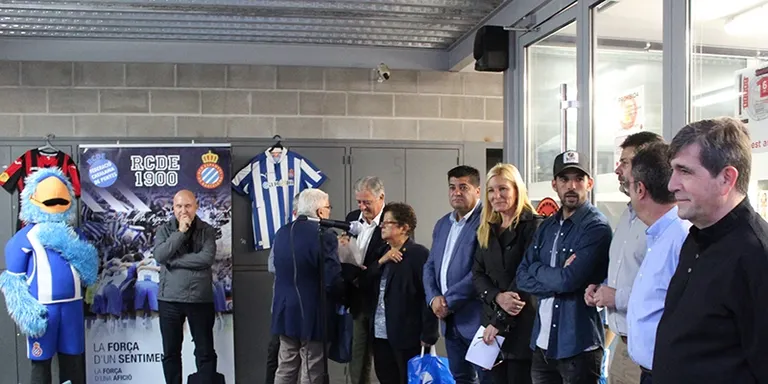 Festa gran per a la inauguració de la Penya Rubí Blanc i Blau