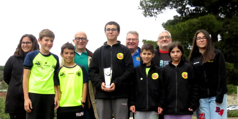 Doblet de l'Olius a la Lliga Catalana Infantil de Bitlles, amb l'A campió i el B segon classificat