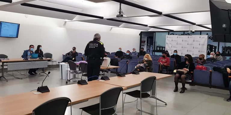Dispositiu a punt a Pineda per la jornada electoral de diumenge