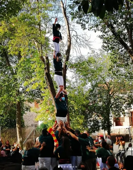 Els castellers de Caldes fan un pas de gegant cap a la normalitat amb el nou pla del Procicat que permet fer castells de fins a 160 persones
