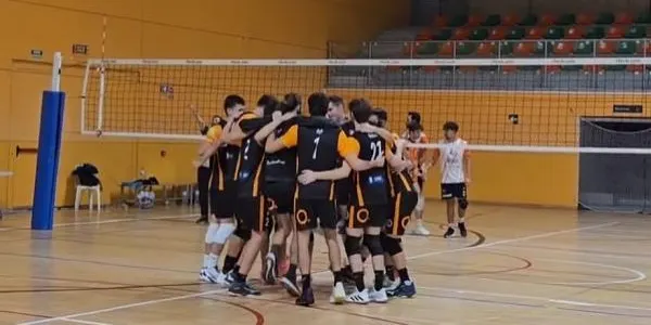 El CEVOL Torredembarra compleix davant el CV València (3-0)