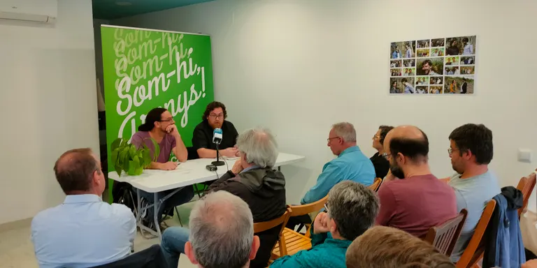 Arenys en Comú defensa la municipalització del servei d’aigua