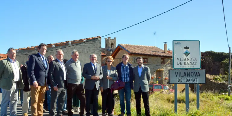 Reñé visita la millora de la carretera d'Artedó i el camí d'accés a Vilanova de Banat