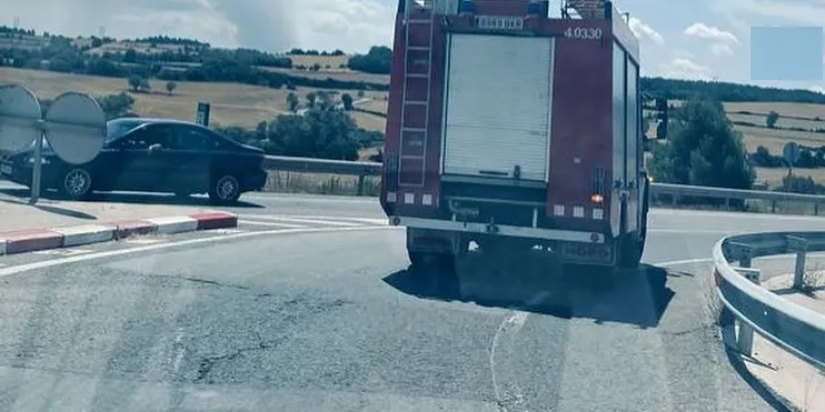 Dues dotacions dels bombers de Caldes participen en l'extinció de l'incendi de Santa Coloma de Queralt