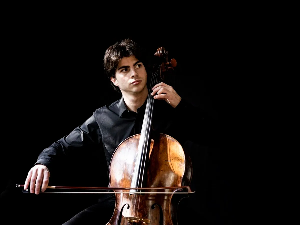 El violoncel•lista solsoní Gerard Flotats actua a Jezz Club aquest dissabte