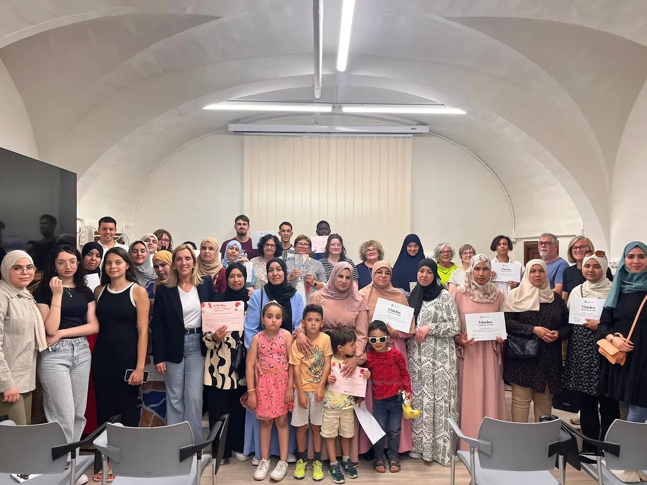 Òmnium Alt Camp acaba un nou curs del projecte Vincles