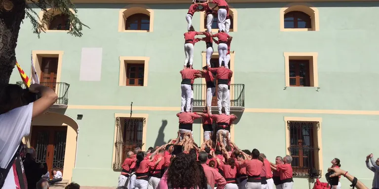 La Colla Vella debuta a la festa major de Picamoixons