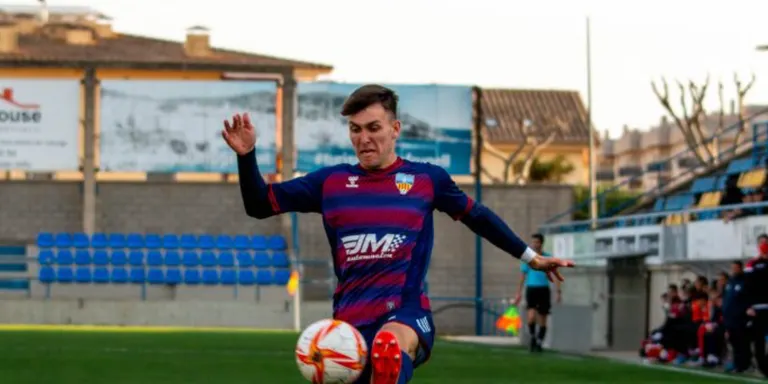 De primera catalana a l’elit: el gran salt del jove talent Joan Puig
