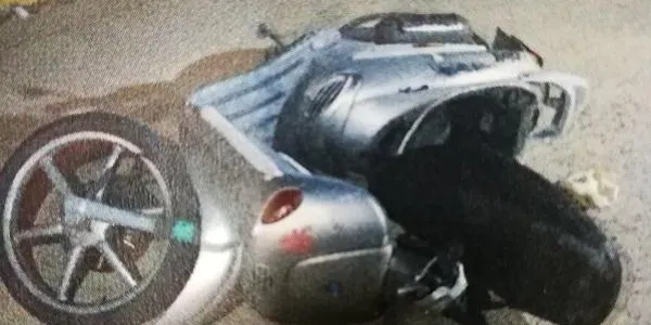 La Policia Local d’Altafulla identifica tres joves que estaven tirant motos a terra a la Via Augusta i al passeig del Fortí