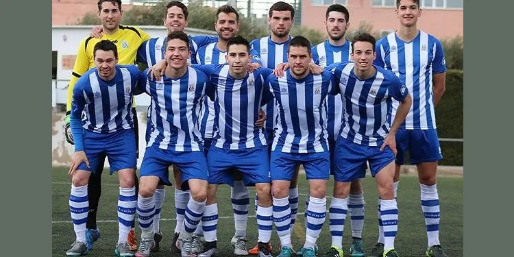 La golejada de la UD Torredembarra contra la Rapitenca dóna una dosi d’alegria extra al vestidor