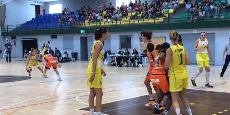 El Cadí La Seu completa la pretemporada amb una derrota davant el València (53-64)
