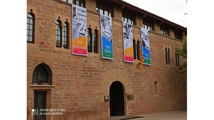 <strong>L'Arxiu Comarcal del Solsonès commemora la Setmana Internacional d'Arxius amb una mostra de banderins de Solsona i una visita guiada per les instal·lacions</strong>