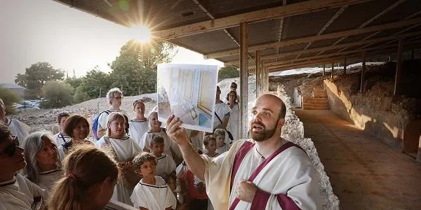 Aquest diumenge, torna l’activitat familiar a la Vil•la romana dels Munts “Caius i Faustina us conviden a la seva vil•la”