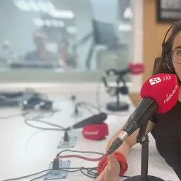 #1249 - Rubí a través del que es menja amb Laia Shamirian - episode art