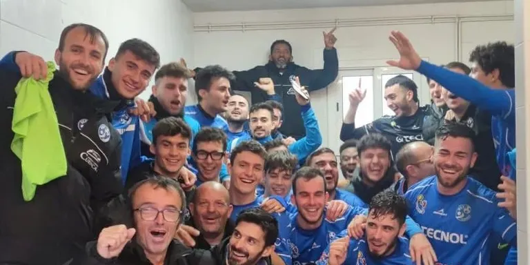 El Cambrils Unió comença l’any amb una important victòria davant l’Atlètic Molins