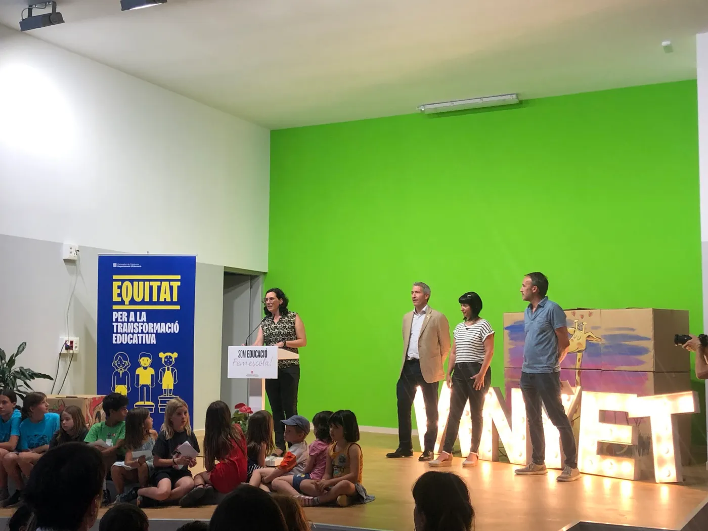 El conseller d'Educació, Josep González-Cambray, inaugura el nou edifici de l'Escola El Vinyet