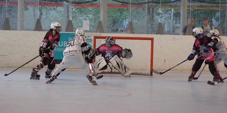 El Cent Patins li veu les orelles al llop