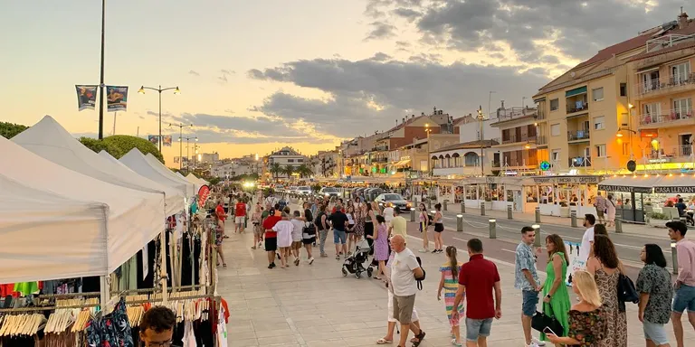 La Unió de Botiguers celebra aquest cap de setmana la Fira Rebaixes al Port de Cambrils