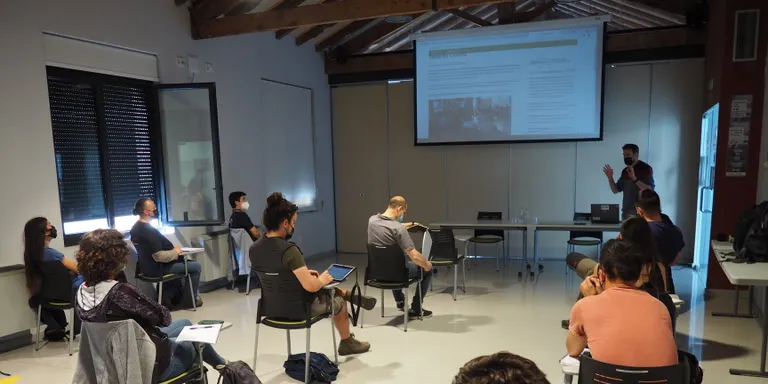 El Màster Interuniversitari en Gestió d'Àrees de Muntanya coneix els principals actius de la Seu d'Urgell