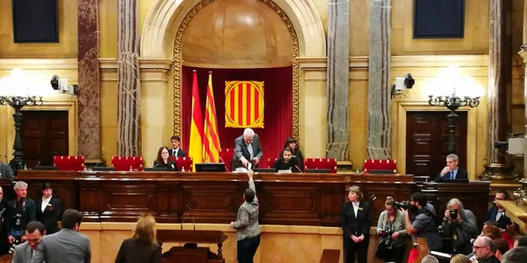 Mònica Palacín (ERC) vota la Constitució de la XII Legislatura del Parlament de Catalunya