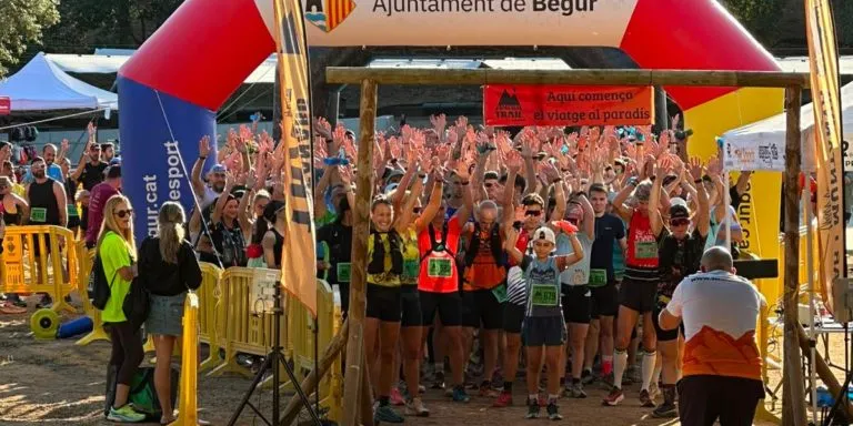 La Bacanard Trail reuneix més de 500 corredors a Begur en una edició amb un nou recorregut llarg