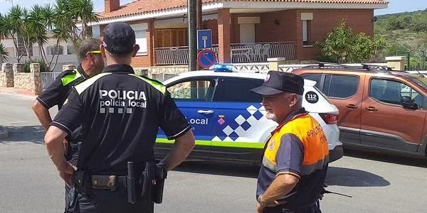 Una parella de lladres simulen un accident per dur a terme els seus robatoris al camí que connecta la Pobla de Montornès i Creixell