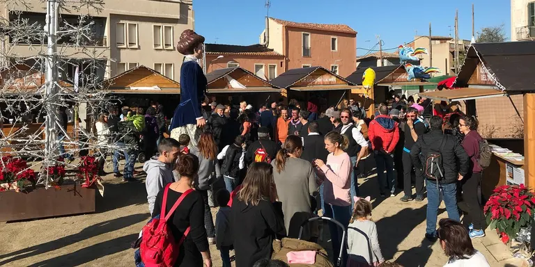 Al voltant de 400 persones gaudeixen de la Festa de l'Oli i Fira de Nadal
