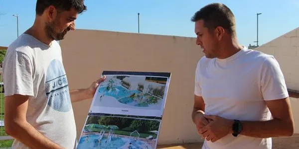 Aquest agost els infants decidiran com volen que sigui la piscina petita d'Altafulla