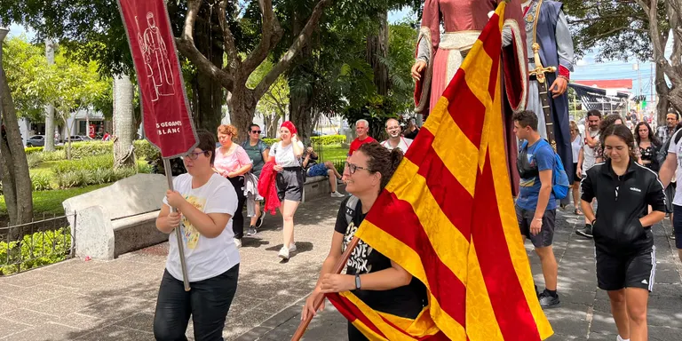 Rodríguez, Cebrián i Güeto acompanyaran Martínez al capdavant de la llista del PSC