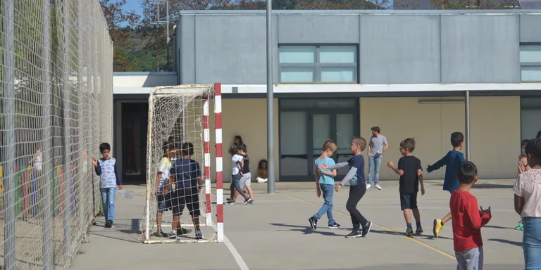 Augmenten les sol·licituds de beques de menjador escolar un 6,3%