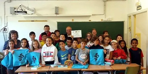 L’aula de 6è de l’escola El Roquissar i la classe de 5è B de l’escola La Portalada, guanyadores del projecte ‘A peu al cole’