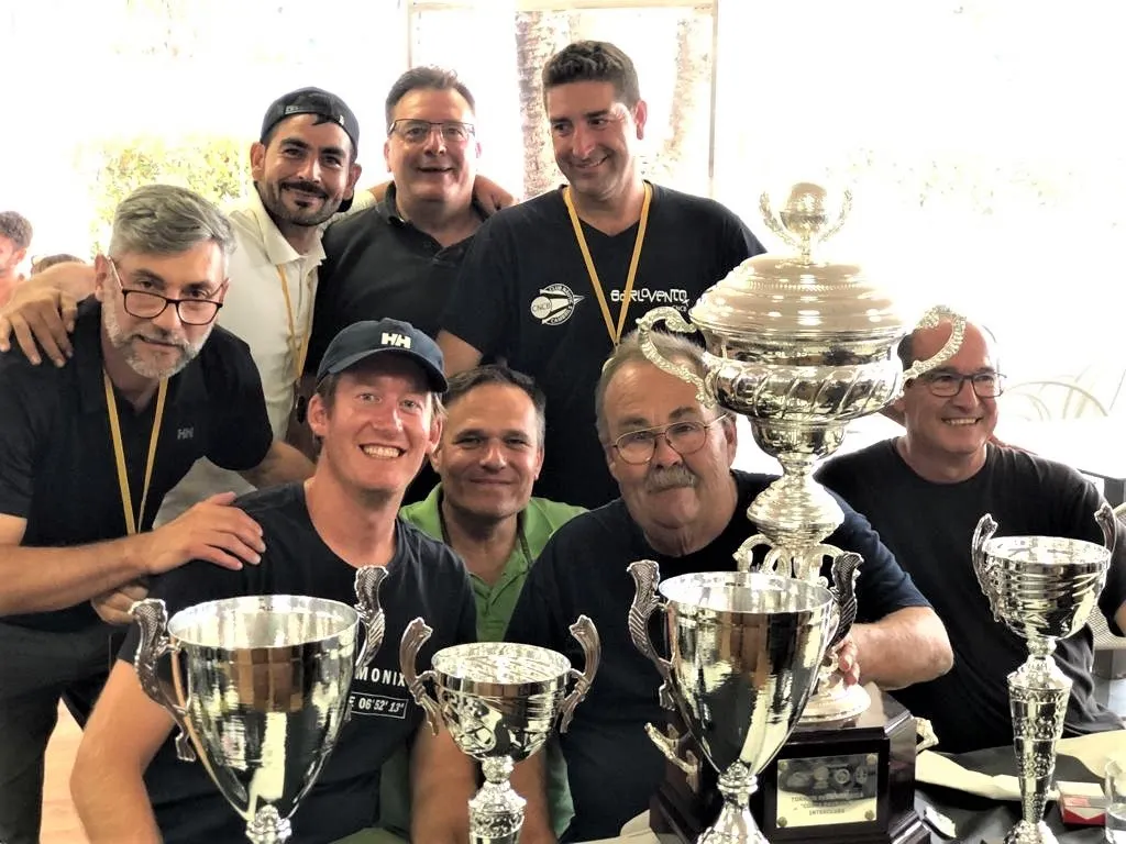L’embarcació cambrilenca Trampa IV s’endú La Copa Interclubs 