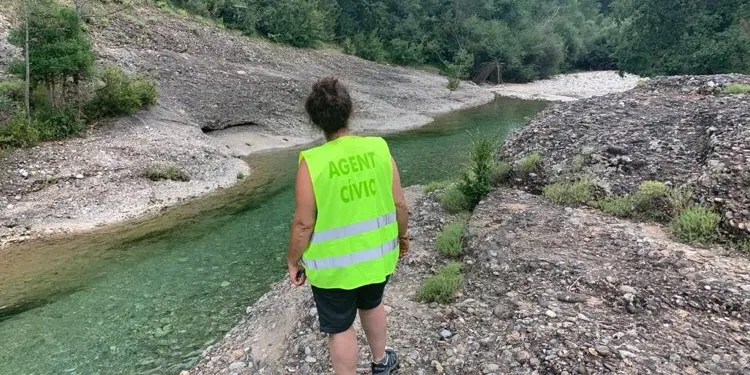 Els agents de salut del Solsonès, desbordats davant l'incivisme d'alguns banyistes