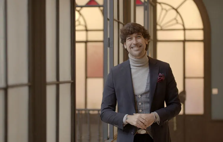 Manuel Lombo en los micrófonos de COPE Utrera (98.1 FM)