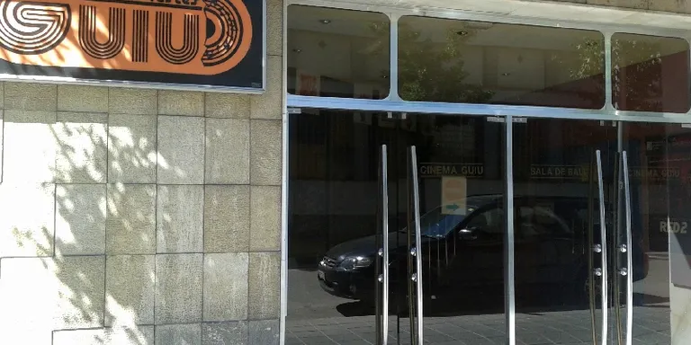 Progrés proposa mesures per evitar el tancament de Cinemes Guiu