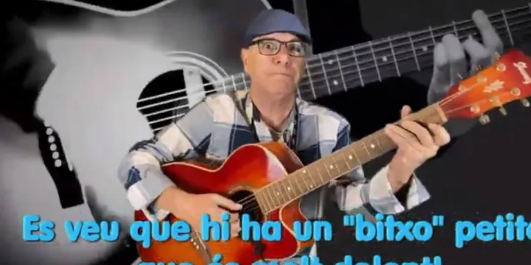El Youtumestre presenta la cançó 'El bitxo' per explicar als més petits què és el coronavirus