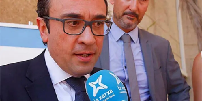 Rull reconeix que la gratuïtat absoluta per passar per les carreteres 'no existeix'