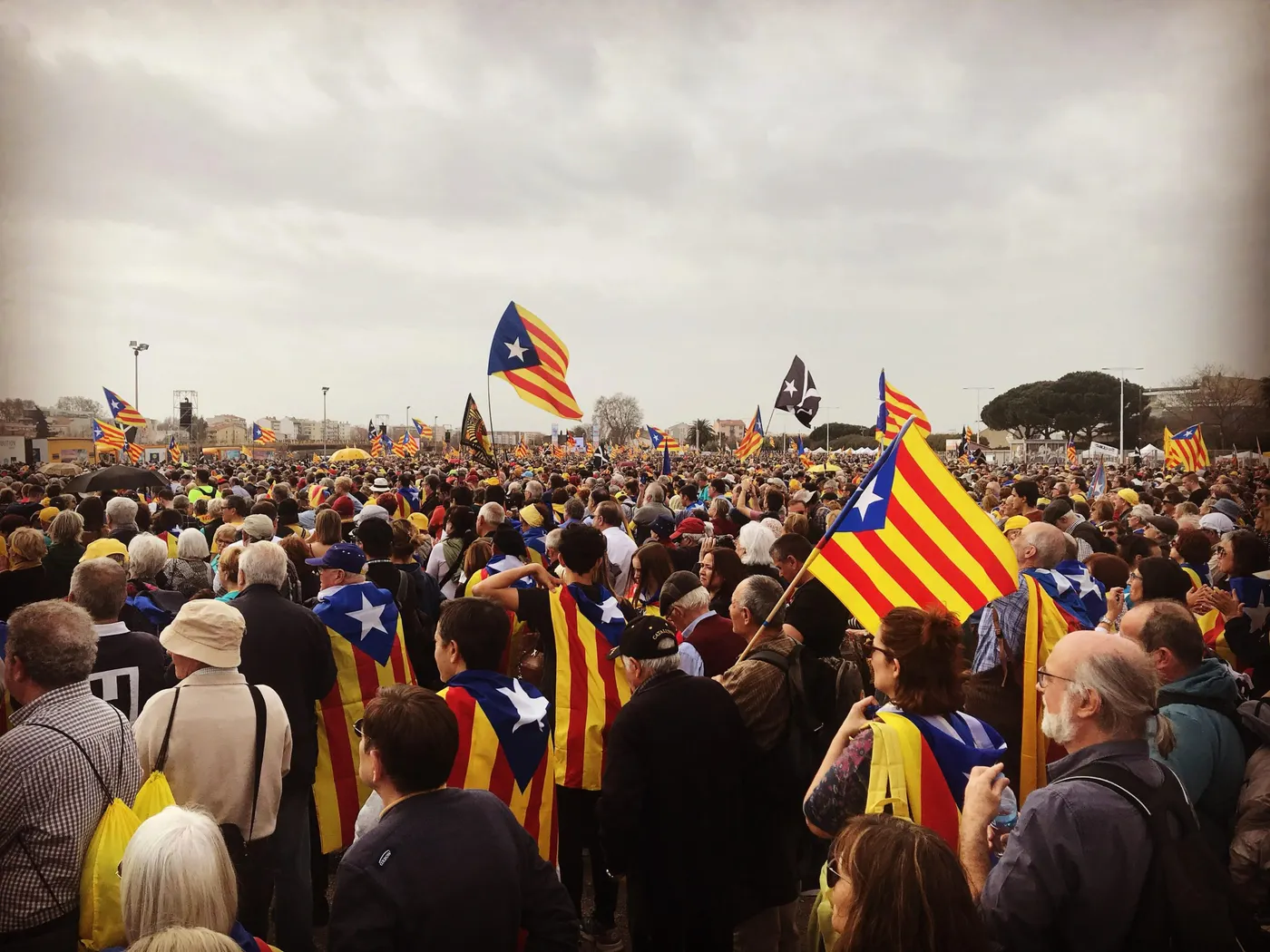 Valls i l’Alt Camp presents a l’acte multitudinari de Puigdemont