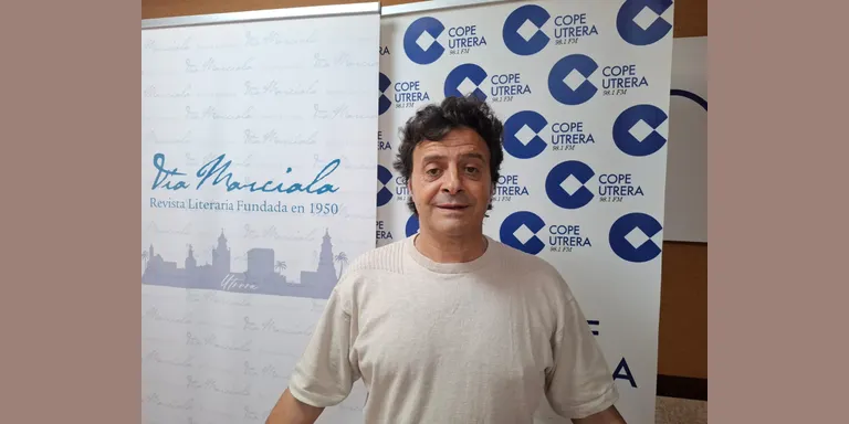 Manuel de Angustias presenta su nueva canción, 'Amor prohibido'